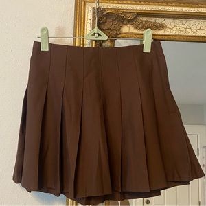 H&M Short Brown Pleated Skirt